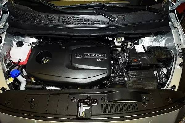 十万级家用MPV如何让“科技改变生活”落地?