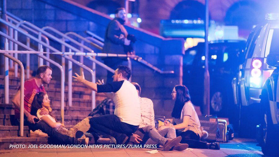 英警方:新发现可疑装置非爆炸物 系被丢弃衣物
