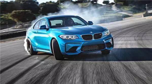 如果我说SUV是一种很有驾驶乐趣的车型,你会抡砖过来吗?