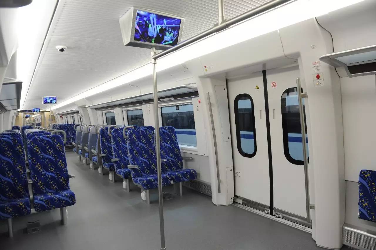 通车在即！宁波地铁5号线列车深度“开箱”_乘客_自动化_驾驶台