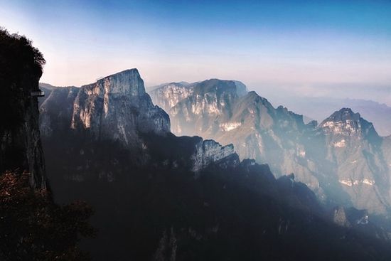 仙山什么什么成语_小花仙山梦