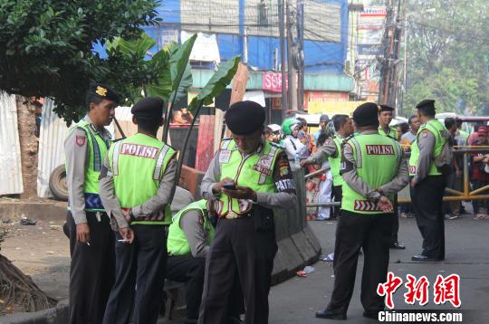 直击雅加达公交站爆炸现场：生活在继续(图)