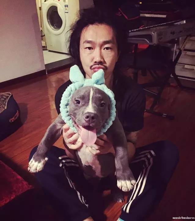 《奇葩说》史上第一个结巴 辩论怒怼高晓松