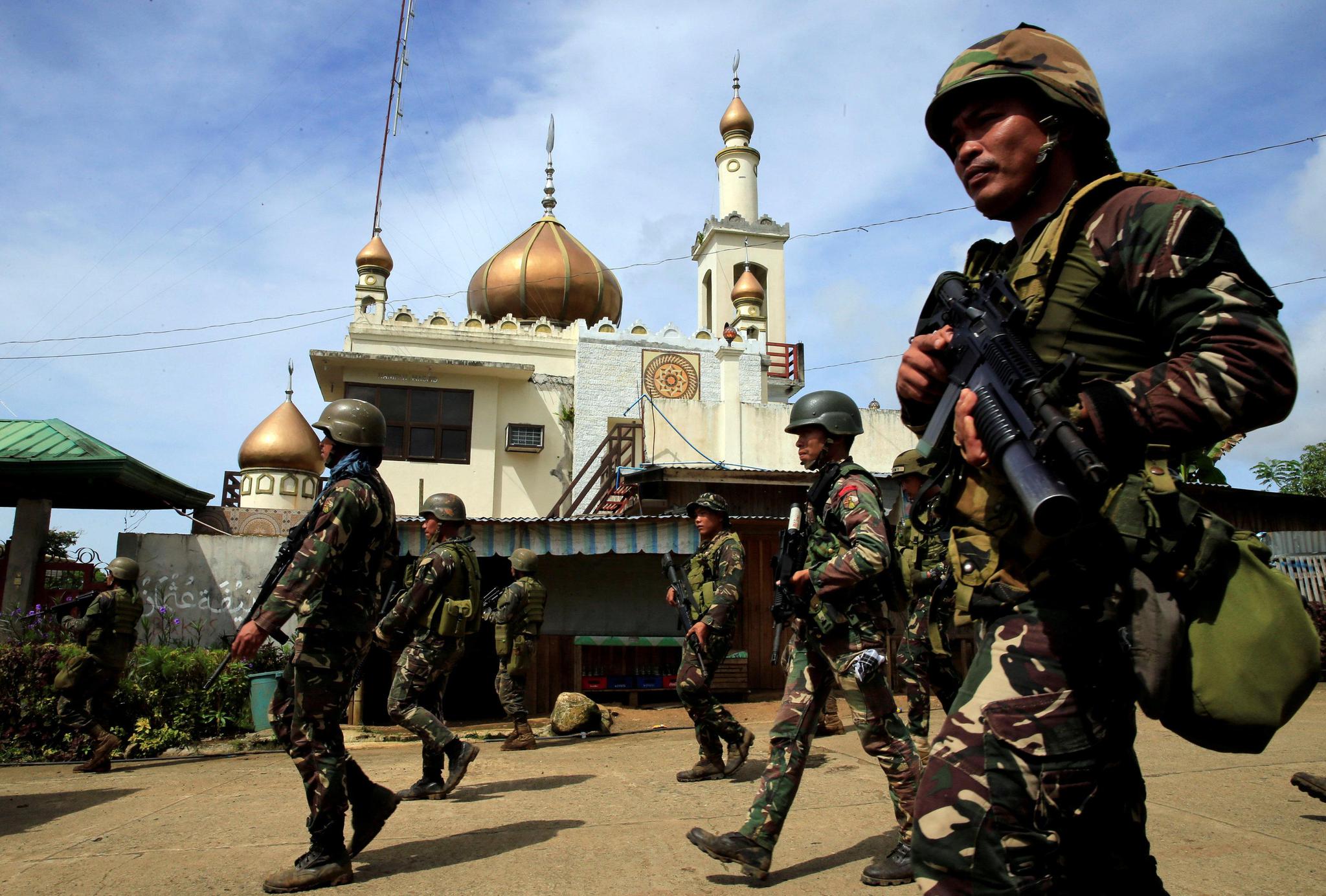 菲律宾恐袭乱局谁是幕后推手?|阿布沙耶夫|穆特