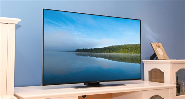 液晶屏、OLED哪个好？国内4K电视用起来太痛苦...