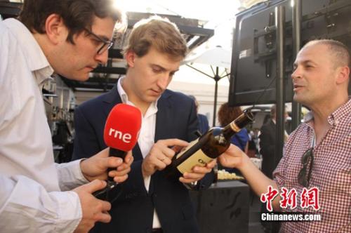 当西班牙王室火腿大师遇见世界蛇龙珠日|龙珠