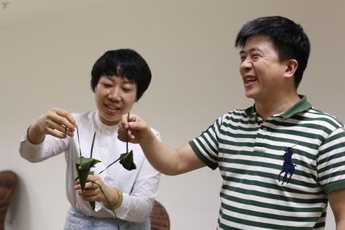 在传承中创新 江津区中医院主题党日活动粽飘