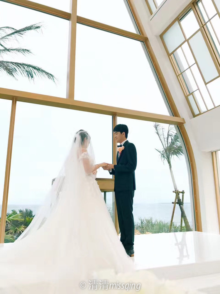 初夏の冲绳——玻璃教堂里的梦之婚礼