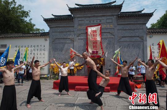 杭州西溪龙舟竞渡 传承发扬传统民俗文化|龙舟