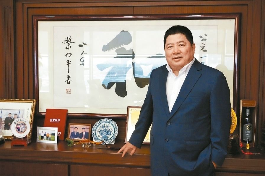 台企联总会长王屏生