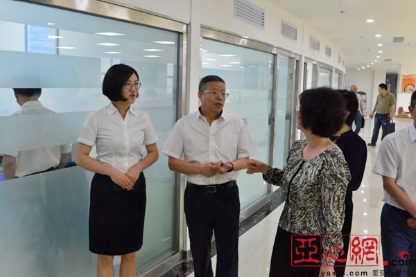 新疆维吾尔自治区科技厅召开科技型企业 三爱