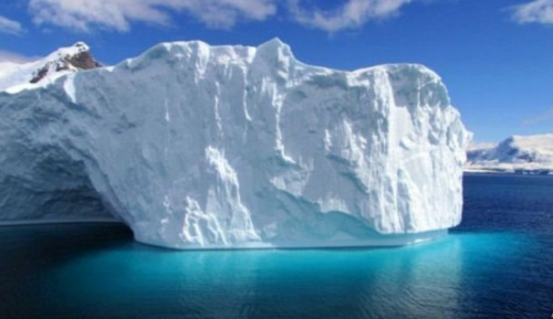 外媒:南极冰架裂缝加大 或形成最大冰山(图)|裂缝|冰山|南极_新浪新闻