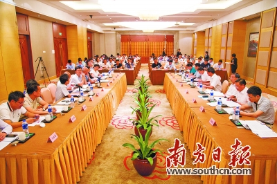 石碣人口_东莞33镇街人口一览:厚街镇55万,石碣镇28万(2)