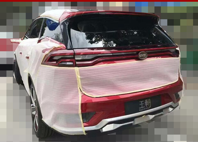 比亚迪王朝SUV路试谍照 配备可旋转大屏