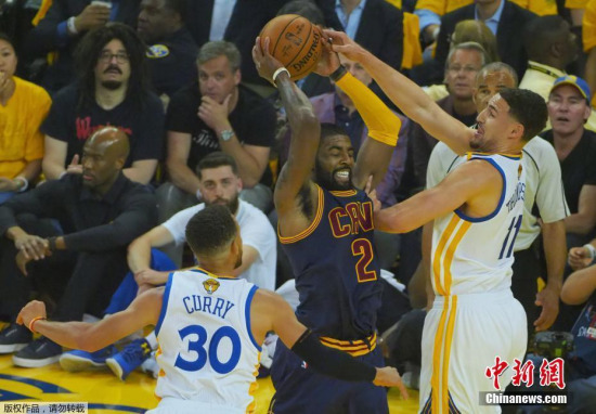 杜兰特超巨表现引战术变革 勇士以彼之道还施