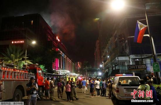 菲律宾马尼拉一家赌场酒店发生袭击事件，导致包括枪手在内的37人死亡。