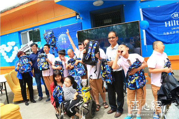 牵着蜗牛过 六一 乌鲁木齐希尔顿酒店与培智学