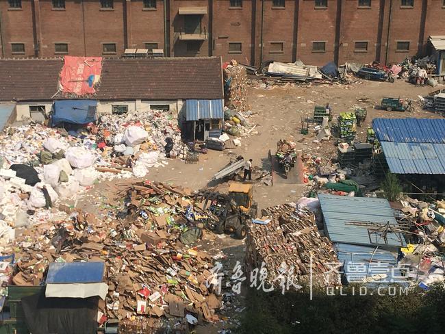 上千平废品收购站藏在市区，附近居民苦不堪言废品居民废纸箱新浪新闻 