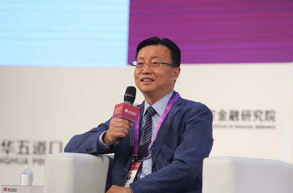 中国保险行业协会会长朱进元:健康险将撬动保