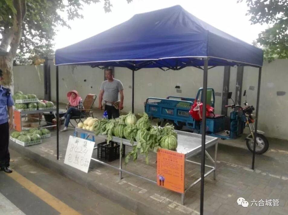 吃瓜群众注意了!南京西瓜临时摊点开始出摊啦