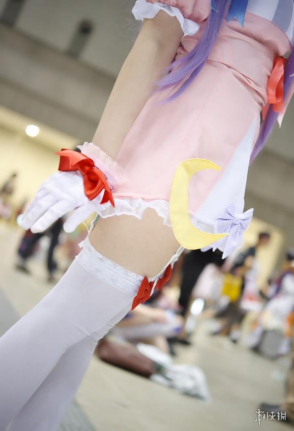 每日福利送不停 白丝的绝对领域真是想让人舔个不停