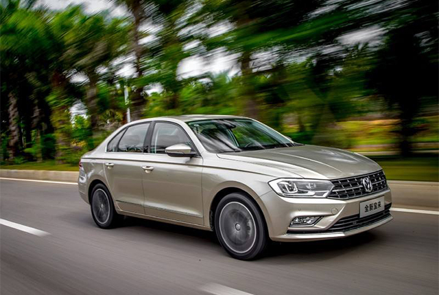 相同的两款轿车,花多2万块就能买到堪比SUV的空间!