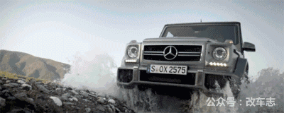 600万的奔驰大G说翻就翻,其中一辆竟然输给了本田飞度!