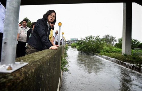 蔡英文借雨灾大谈前瞻计划 被称是鬼扯|蔡英文