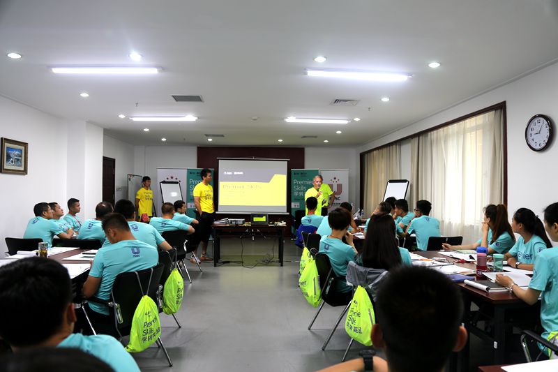 2017年学转英超中英校园足球中级裁判员培训