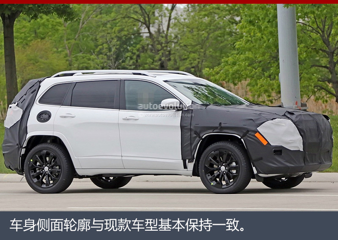 新款自由光曝谍照 或推Trackhawk车型