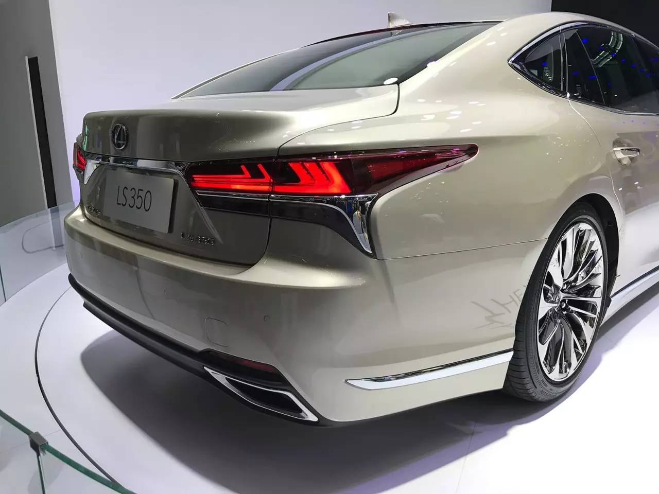 雷克萨斯车展上憋出的大招,算惊艳吗?