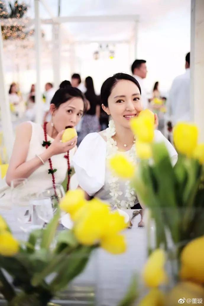 厉害了word安以轩,伴娘团竟然全是瑜伽妹子!