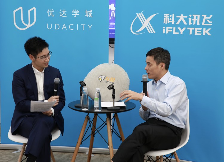 高考机器人:原来高考才是检验AI的重要标准