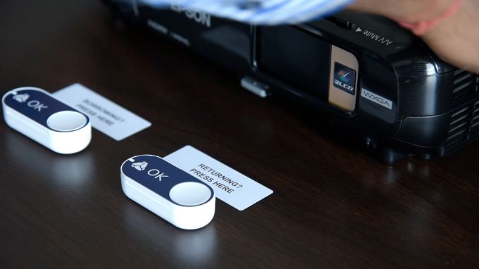 设备维修、办公室预定、快递取送…这个万能按