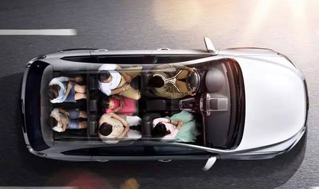 无敌空间带7座，家用很极品！这款车顶配才8.09万！