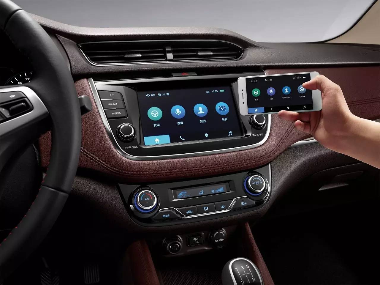 无敌空间带7座,家用很极品!这款车顶配才8.09万!