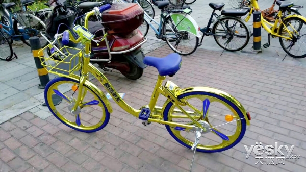 黄金圣斗士闪瞎眼 这款共享单车我服了|骑单车