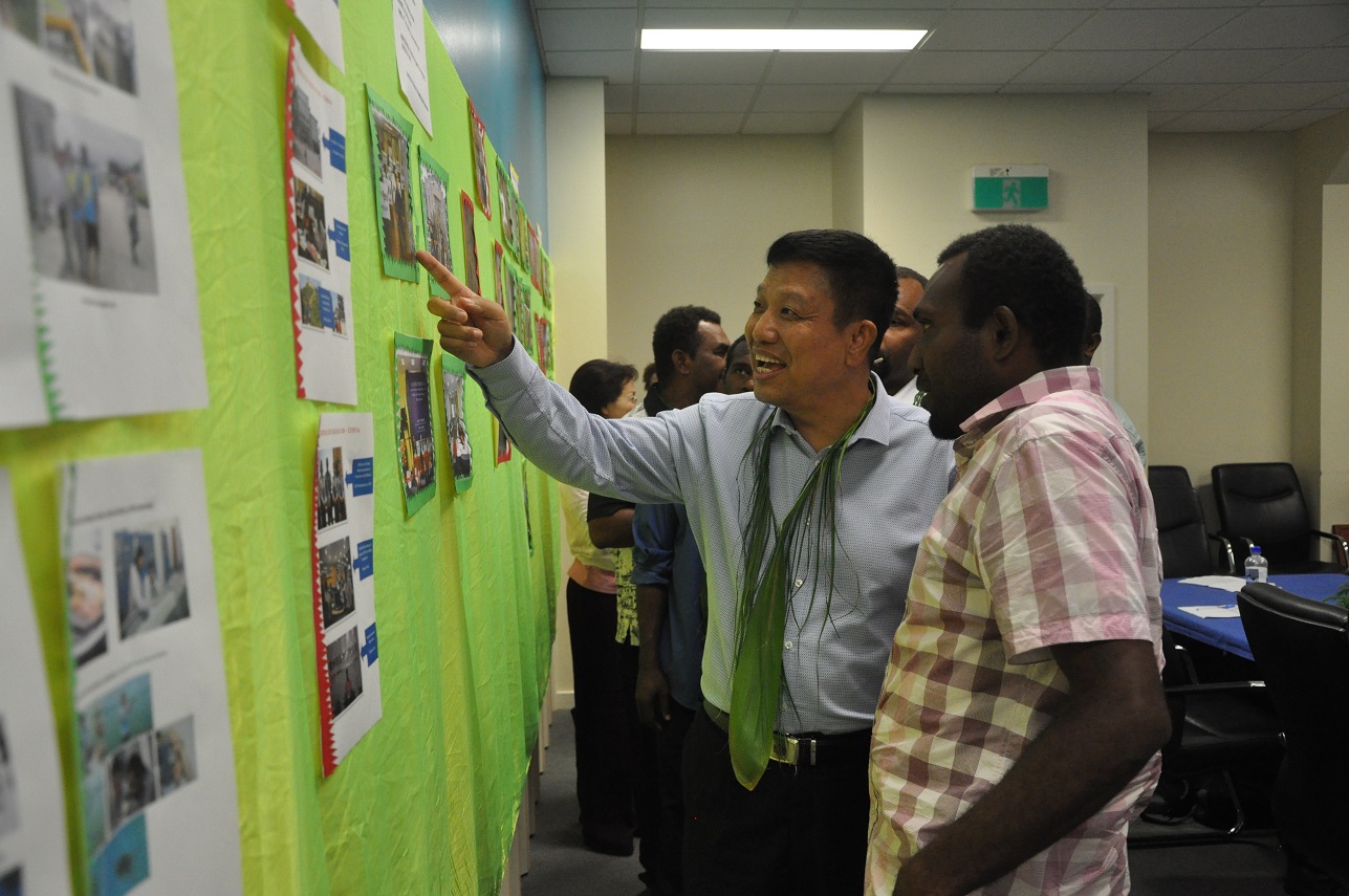 驻瓦努阿图使馆隆重举行瓦中同学会桑托岛分会