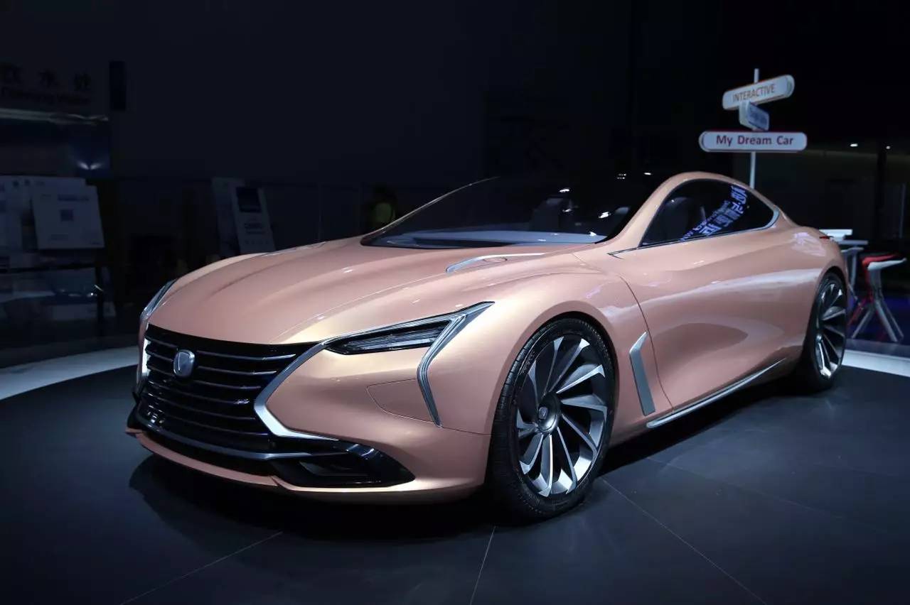 买SUV还是MPV?长安的答案是:让你坐飞机!