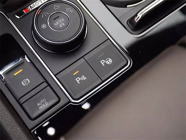 巨型7座高尔夫吓跑Q7 还省了30万买跑车!