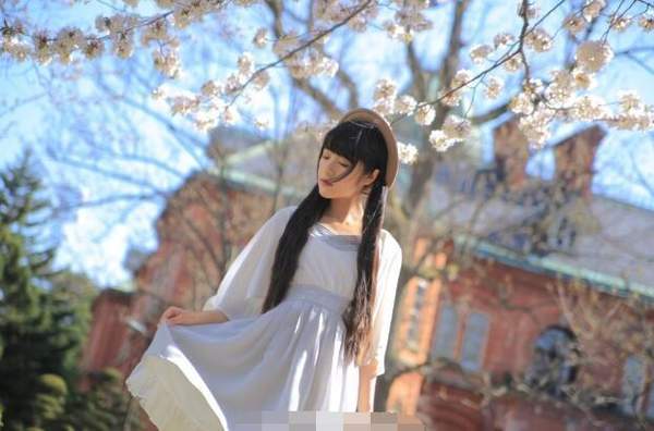 二次元美少女徐娇福利新照 汉服这么穿怕不是