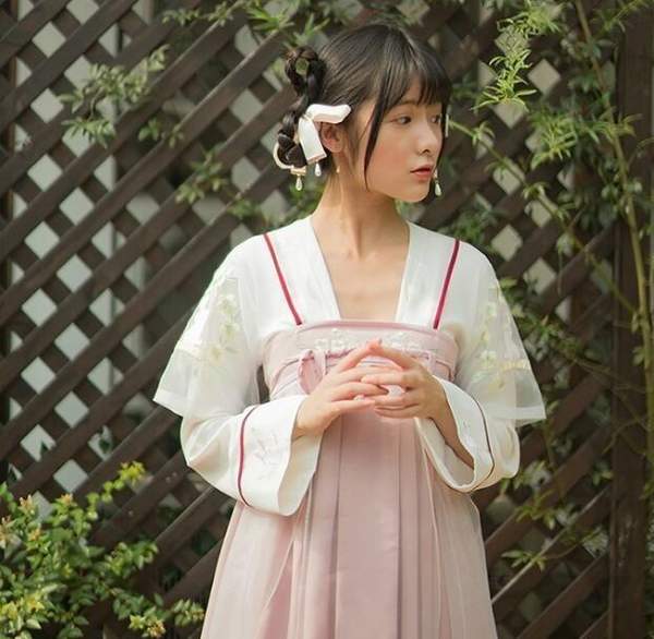 赵灵儿汉服穿搭,赵灵儿汉服穿搭图片