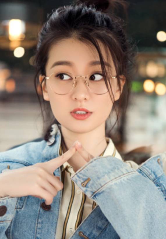 金丝镜框是什么做的,金丝镜框是什么做的啊