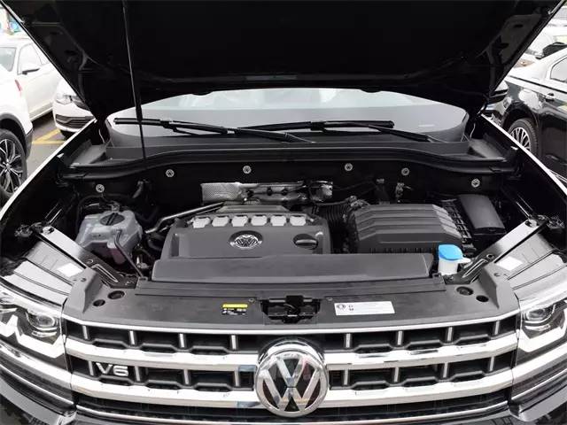 巨型7座高尔夫吓跑Q7 还省了30万买跑车!