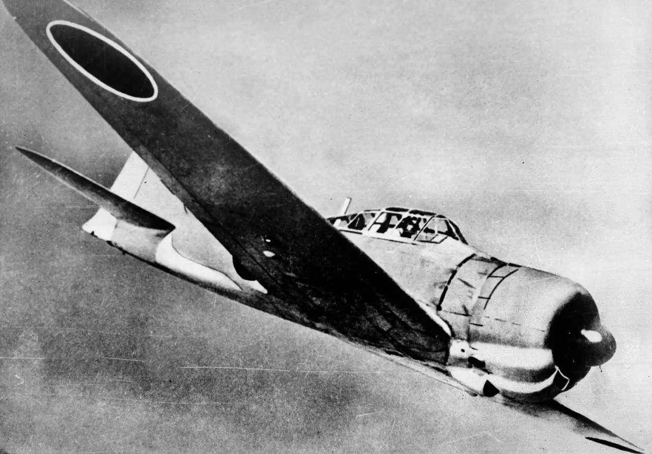 日本杀人魔"零式战机"二战后首现东京湾|战机|杀人魔|东京湾_新浪新闻