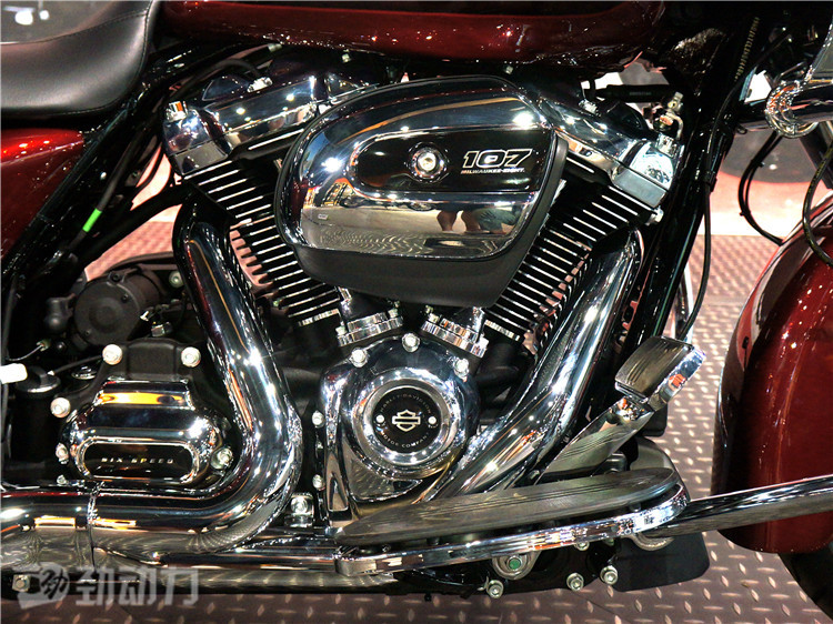 天热懒得动 足不出户看豪车可以不?