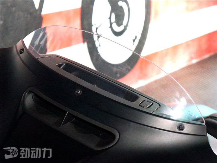 天热懒得动 足不出户看豪车可以不?