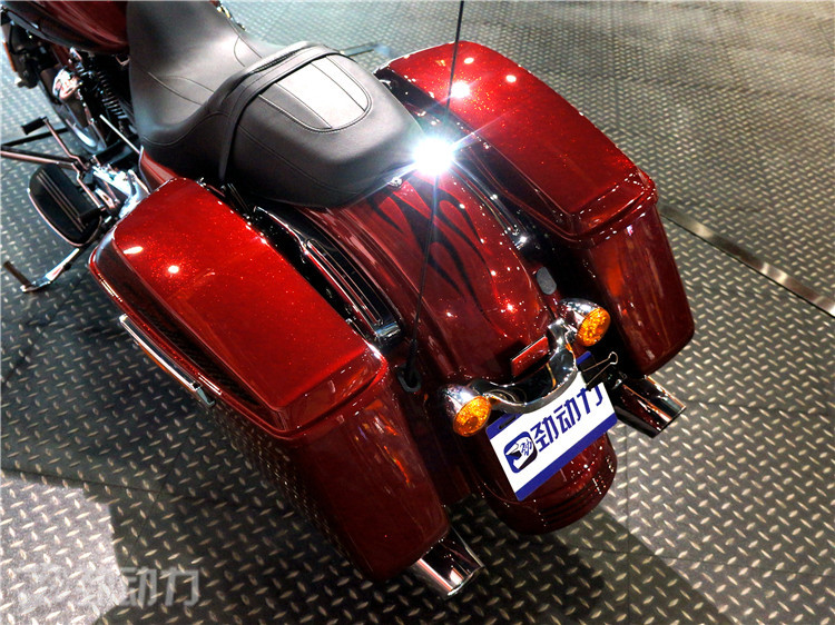 天热懒得动 足不出户看豪车可以不?