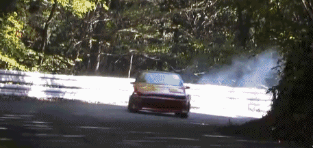 拥有红色AE86的男人，周末的时候整个山路都是你的！