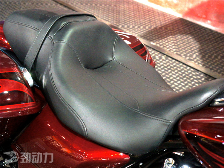 天热懒得动 足不出户看豪车可以不?